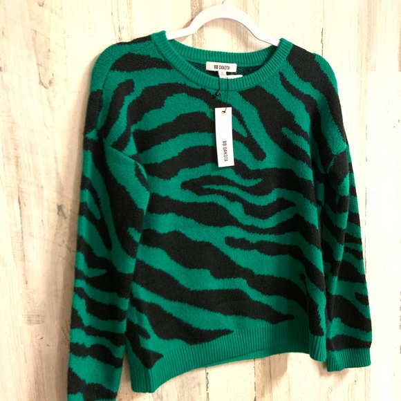 BBDakota You're An Animal Sweater in Pepper Green - Picture 6 of 11